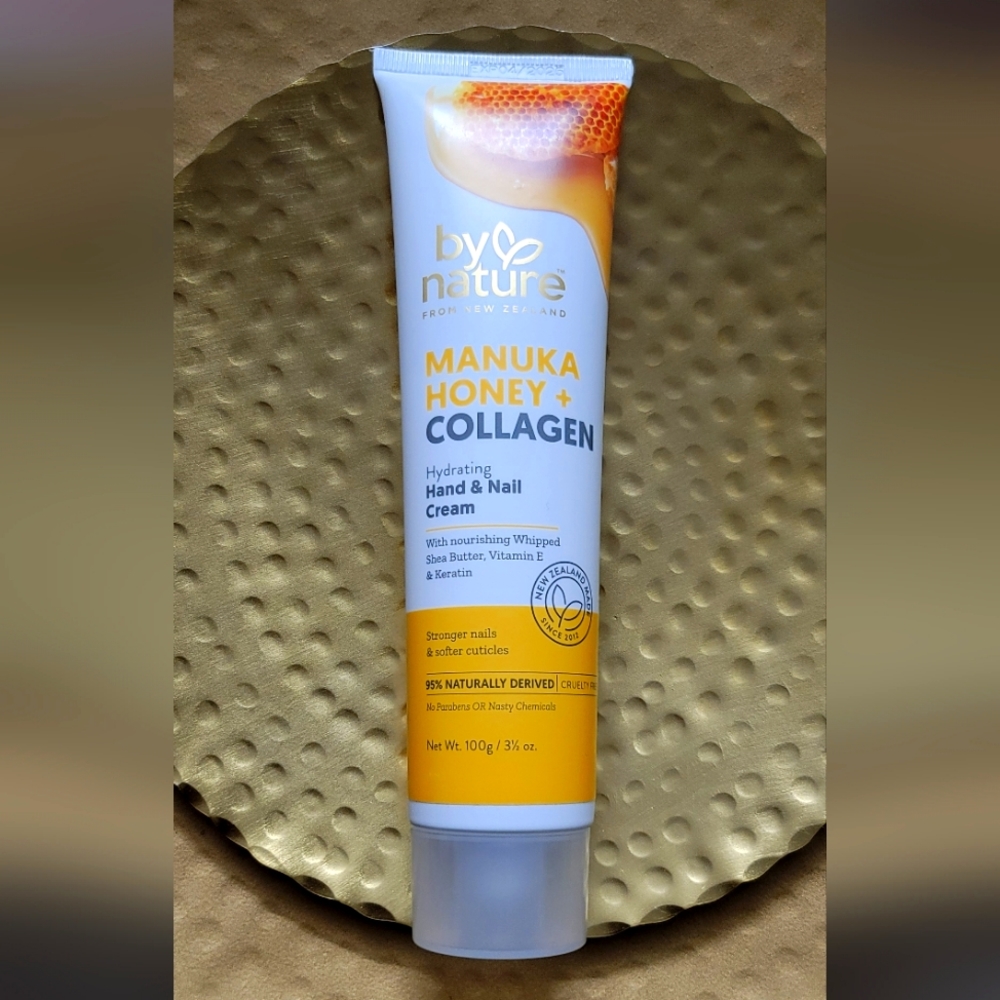 NWT by nature from New zealan Manuka Honey Collagen Hydrating Hand & Nail Cream